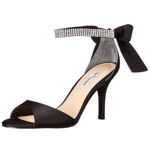 👠Nina Black Rhinestone LS Vinnie Pump w/ Bow